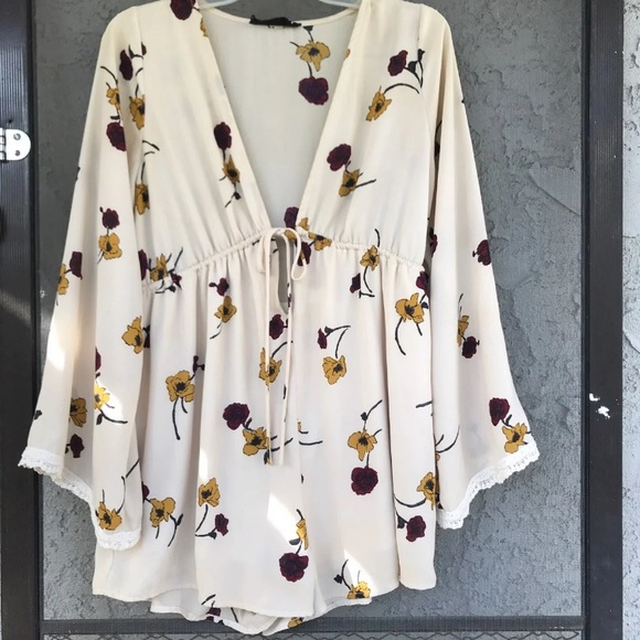 Audrey 3+1 Dresses & Skirts - Audrey 3+1 chiffon floral lace romper